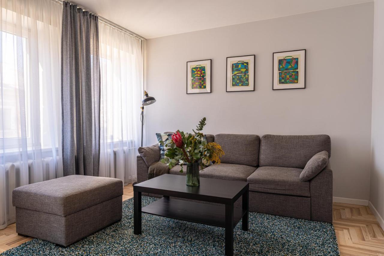 Lovely Apartment In The City Center Kaunas Bagian luar foto