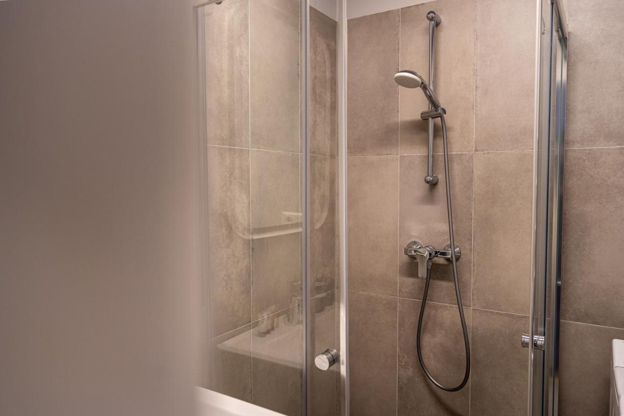 Lovely Apartment In The City Center Kaunas Bagian luar foto