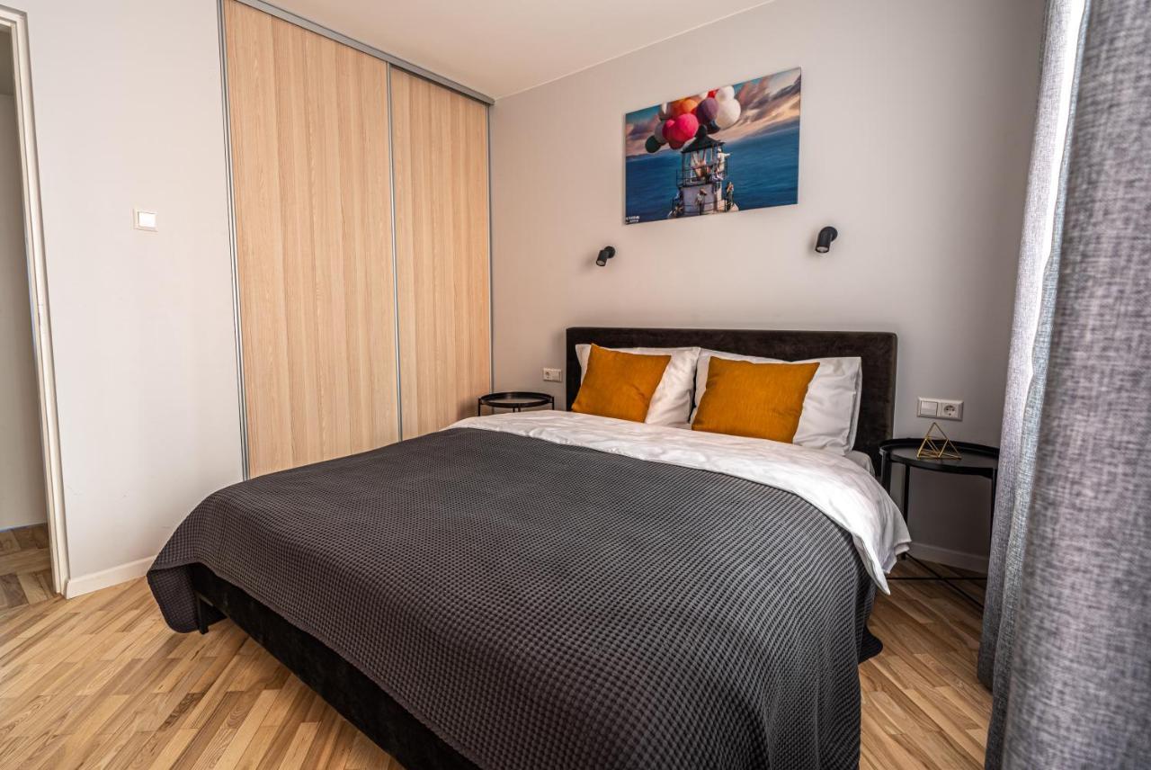 Lovely Apartment In The City Center Kaunas Bagian luar foto