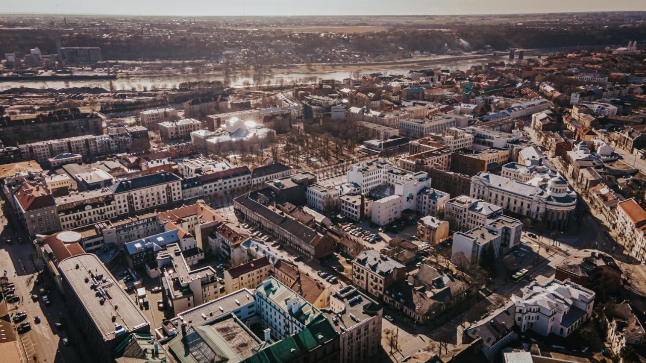 Lovely Apartment In The City Center Kaunas Bagian luar foto